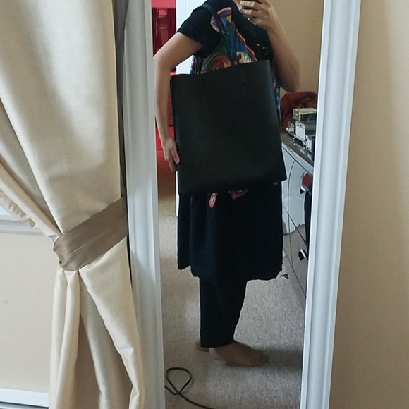 Black tote bag - Picture 3 of 3